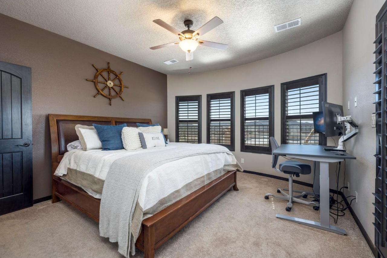 Turtleback Oasis - Minutes To Lake, Hot Springs, Golf - Luxurious, Spacious And Equipped Elephant Butte Exterior foto